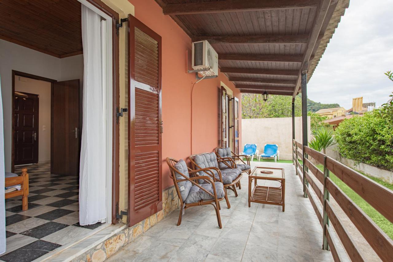 Villa Popi On The Beach Of Agios Gordios Άγιος Γόρδιος Εξωτερικό φωτογραφία