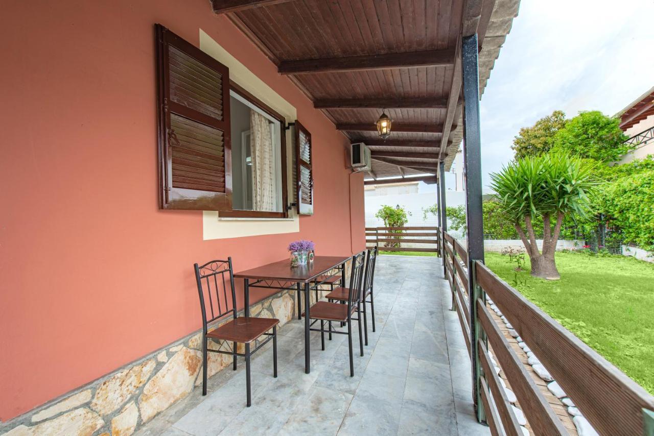 Villa Popi On The Beach Of Agios Gordios Άγιος Γόρδιος Εξωτερικό φωτογραφία