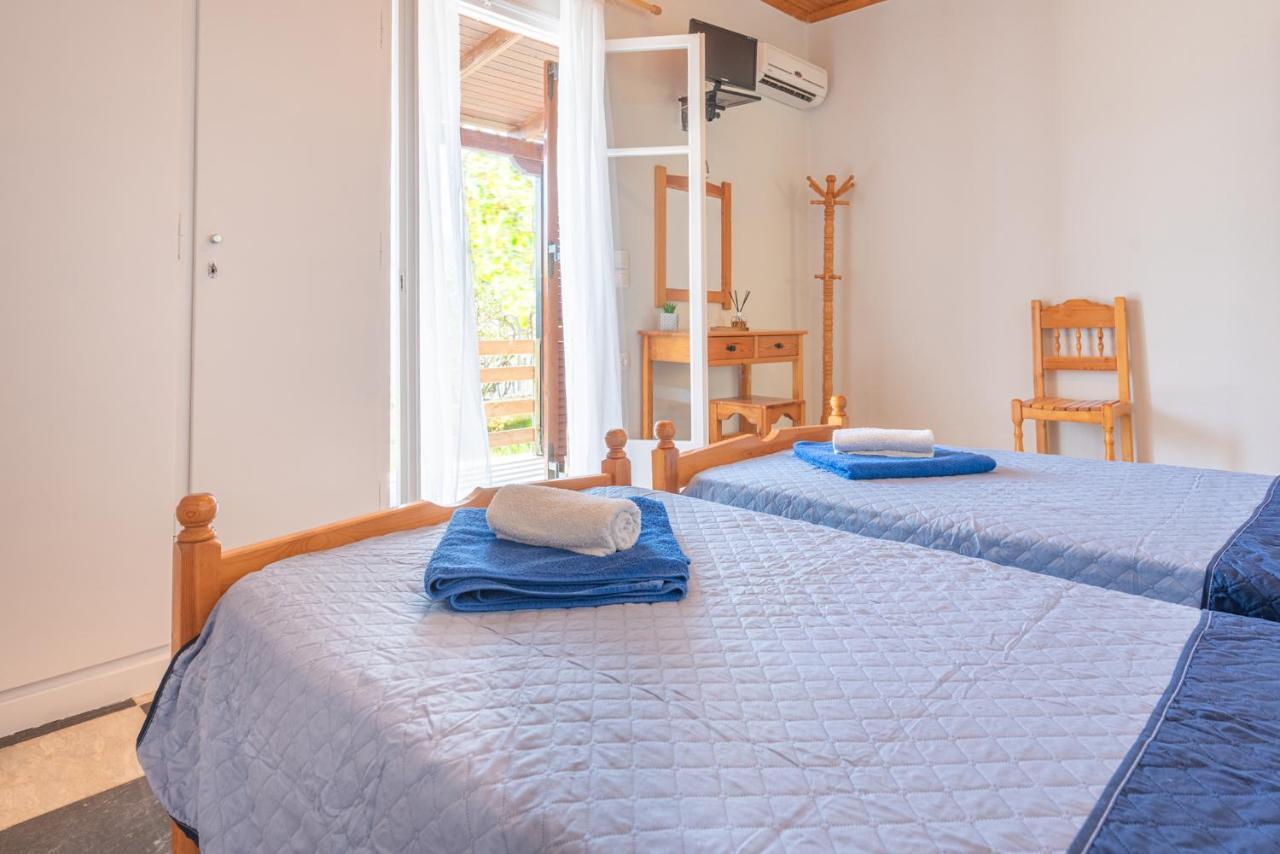 Villa Popi On The Beach Of Agios Gordios Άγιος Γόρδιος Εξωτερικό φωτογραφία